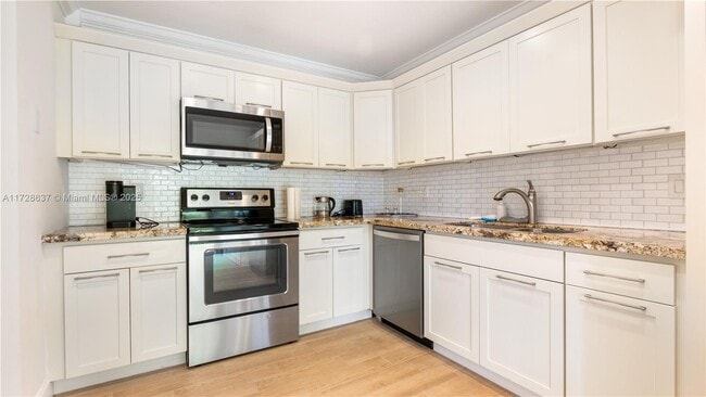 property at 6525 Via Regina