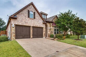 11317 Sanabel Dr in Dallas, TX - Building Photo - Building Photo