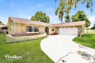 3816 Fieldflower Ct, Unit 2 in Land O Lakes, FL - Building Photo