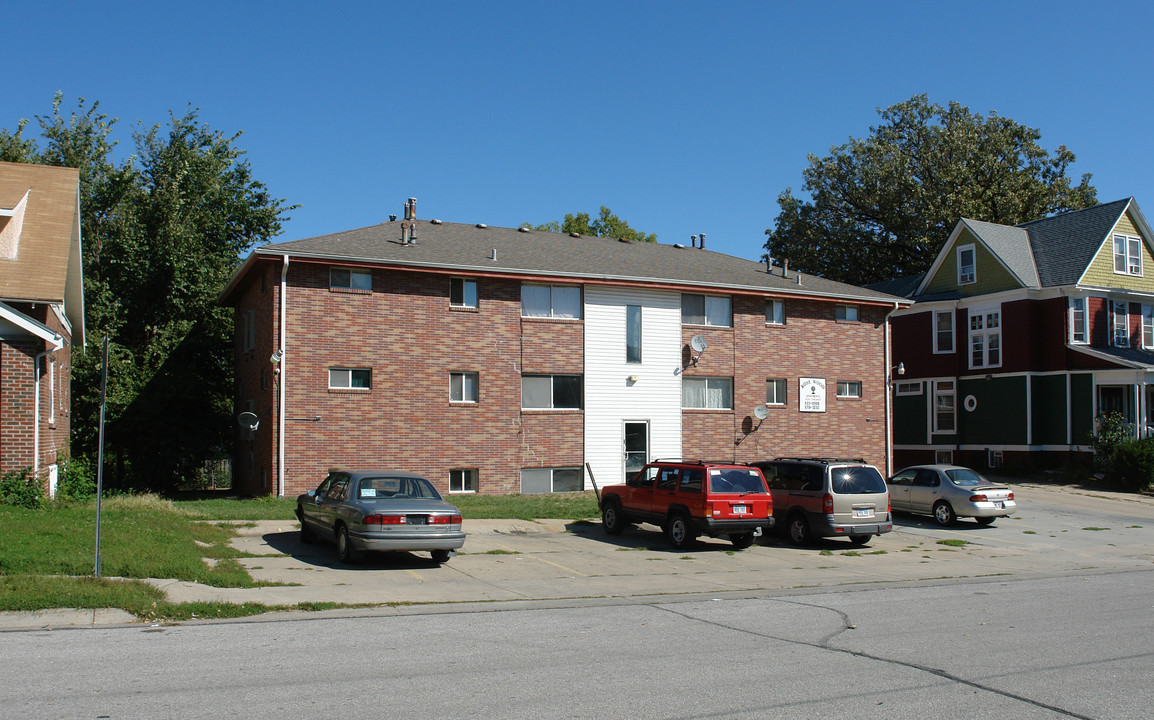 Rose Wood Apartments in Omaha, NE - Foto de edificio