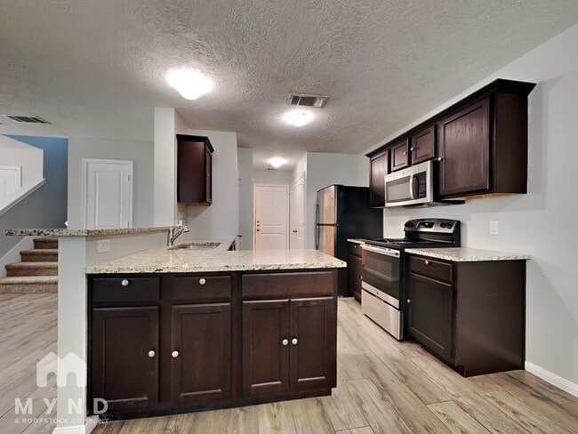 3984 Frontier Rd in Willis, TX - Building Photo - Building Photo