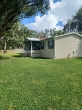 5924 Vanco Dr in Zephyrhills, FL - Building Photo - Building Photo
