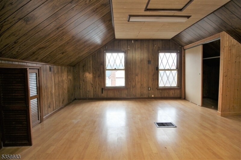 857 Westfield Ave in Rahway, NJ - Building Photo