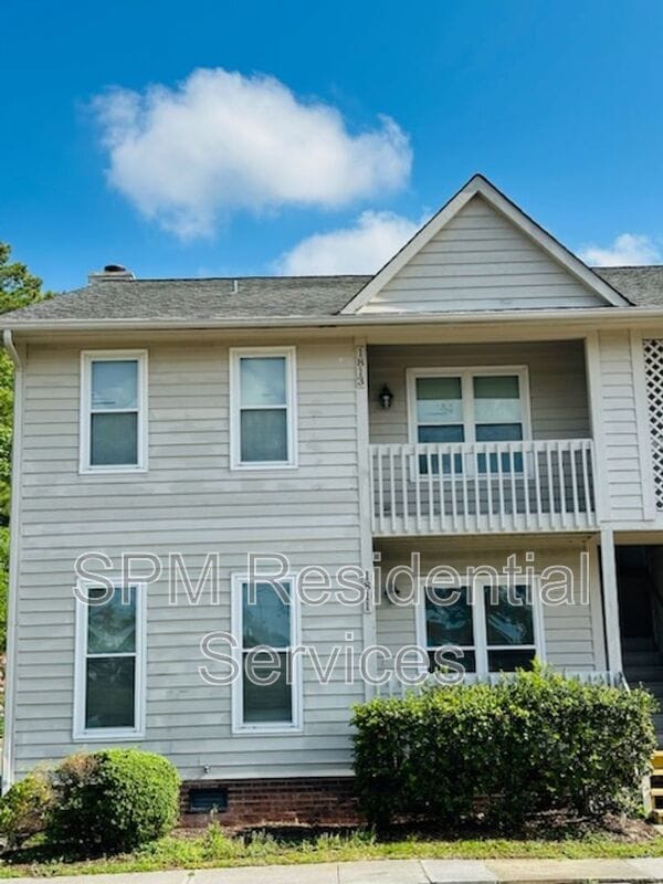 property at 1811 Savannah Ct