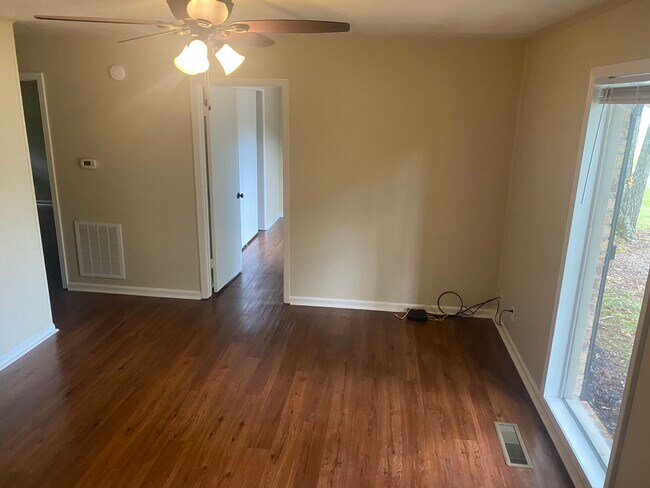 1316 Diuguid Dr in Murray, KY - Building Photo - Building Photo