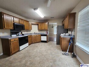2713 Winterbrook Dr in Florence, SC - Building Photo - Building Photo