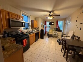 852 Saratoga St in Boston, MA - Building Photo