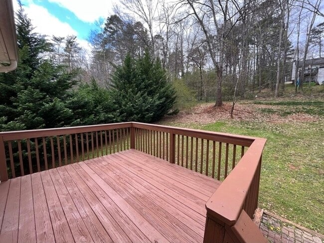 6950 Sawnee Terrace in Gainesville, GA - Building Photo - Building Photo