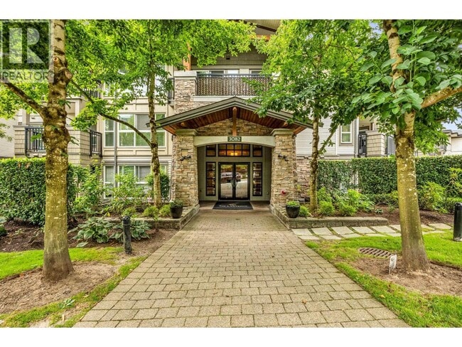 property at 3082-3082 Dayanee Springs Blvd