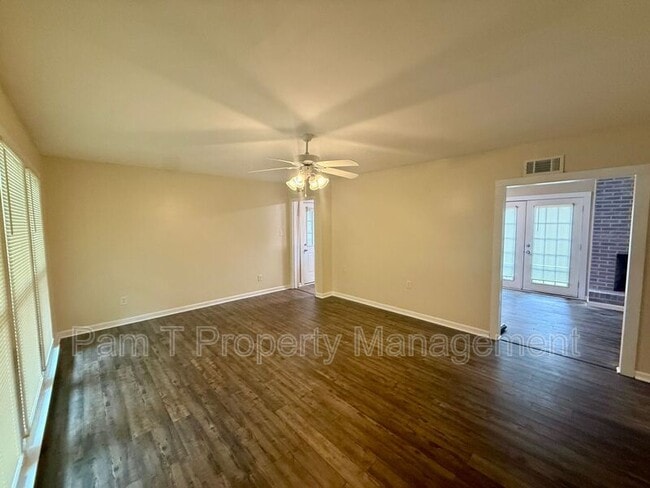 17 Vineyard Dr in Savannah, GA - Foto de edificio - Building Photo