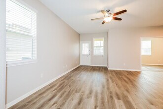 4302 McGregor Blf Ln in Conroe, TX - Building Photo - Building Photo