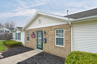 Heritage Park Apartments in Webster, NY - Building Photo