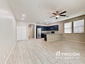12541 W Hummingbird Terrace in Peoria, AZ - Building Photo - Building Photo