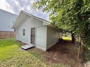 4426 Phlox St in Houston, TX - Building Photo - Building Photo