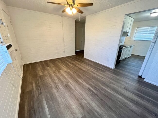 1403 N French St in Casa Grande, AZ - Building Photo - Building Photo