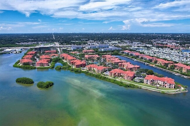 2747 Via Capri, Unit 1116 in Clearwater, FL - Building Photo - Building Photo