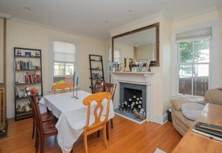 17 Lincoln St in Newport, RI - Foto de edificio - Building Photo