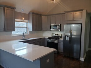 1218 S 57th Ave, Unit 2 in Cicero, IL - Building Photo - Building Photo