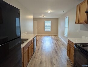 3902 Thomas Rd SW in Huntsville, AL - Building Photo - Building Photo