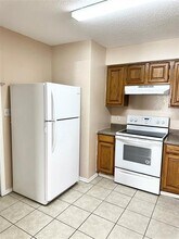 2041 W Walnut St, Unit D in Garland, TX - Building Photo - Building Photo