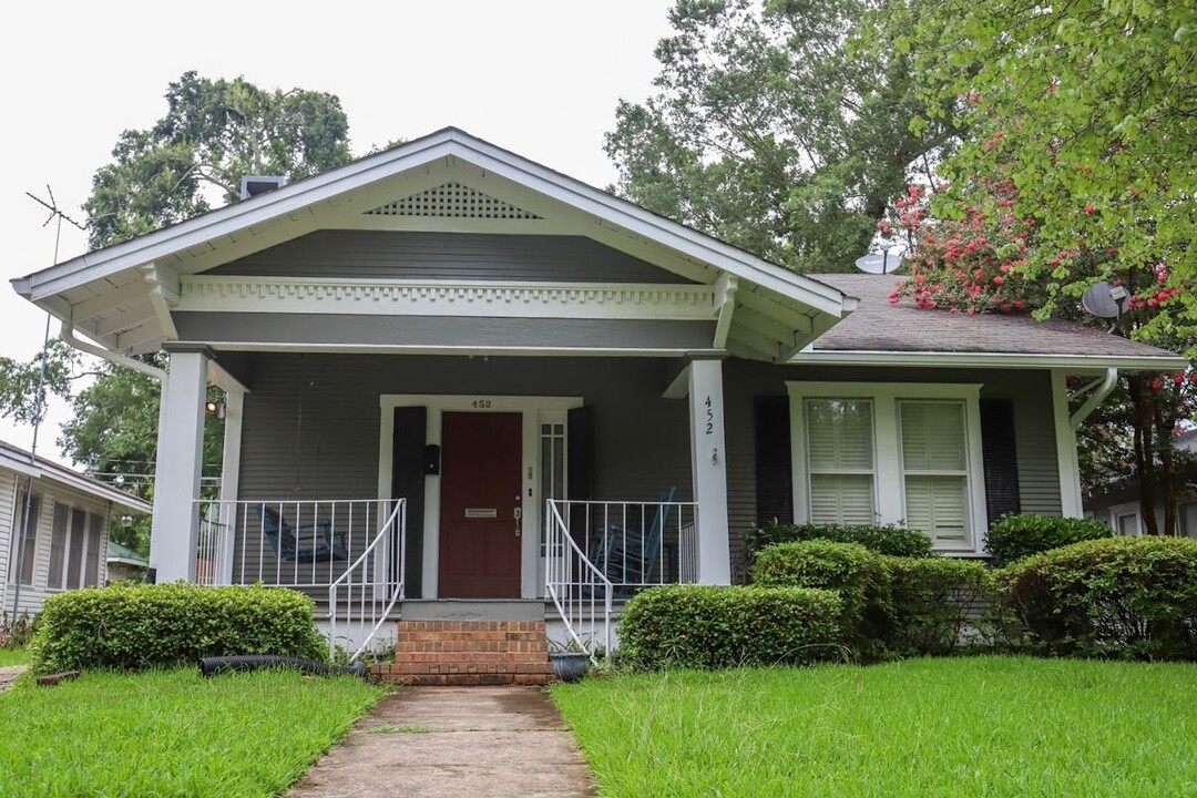 452 Stephenson St in Shreveport, LA - Foto de edificio