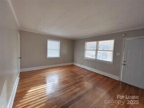437 Northgate Ave in Charlotte, NC - Building Photo - Building Photo