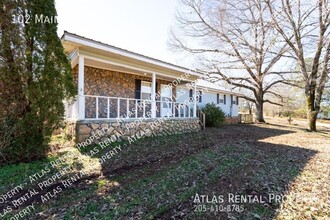 102 Maine St in Talladega, AL - Building Photo - Building Photo