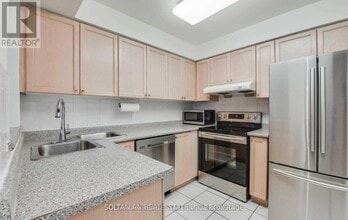 88 Grandview Way in Toronto, ON - Building Photo - Building Photo