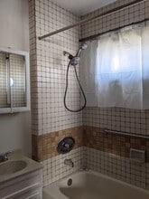 2563 Pasadena Ave, Unit 2563 in Long Beach, CA - Building Photo - Building Photo