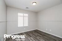 1097 W Desert Hills Dr photo'