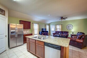 1048 Decker Dr in Fate, TX - Building Photo - Building Photo