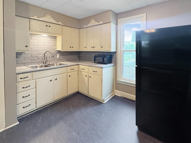 1335 Ashland Ave NE in Grand Rapids, MI - Building Photo - Building Photo