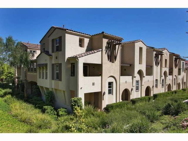 2954 Escala Cir in San Diego, CA - Building Photo