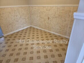 7772 Stillwell Rd in Cincinnati, OH - Building Photo - Building Photo