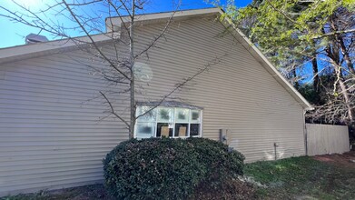 2292 Wellington Cir in Lithonia, GA - Building Photo - Building Photo