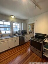 19 Sunset Rd in Somerville, MA - Building Photo - Building Photo