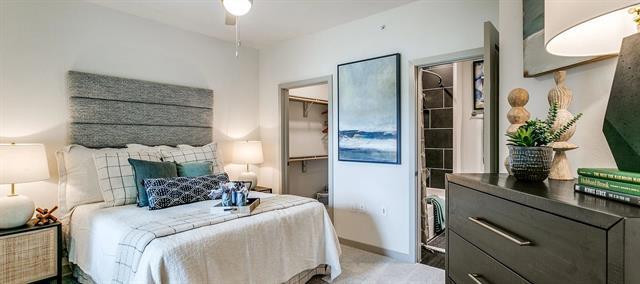 1000 Grandys Ln in Lewisville, TX - Foto de edificio - Building Photo