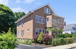 241 Beech St, Unit 2 in Boston, MA - Building Photo