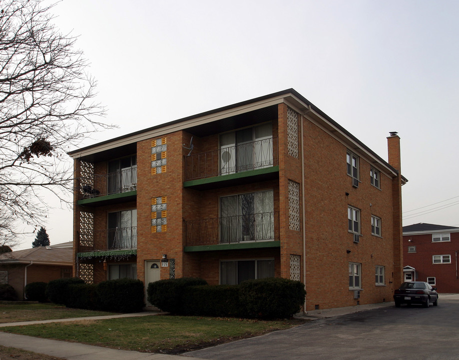 9516 S Keeler in Oak Lawn, IL - Building Photo