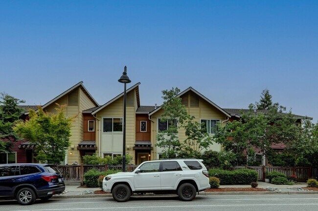 property at 117 Sky Ridge Rd NW