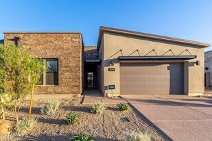 12411 E Troon Vis Dr in Scottsdale, AZ - Building Photo