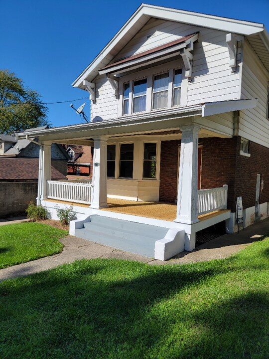 2712 Willard Ave in Cincinnati, OH - Building Photo