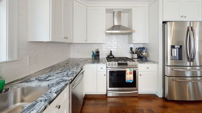 property at 11 Myrtle St