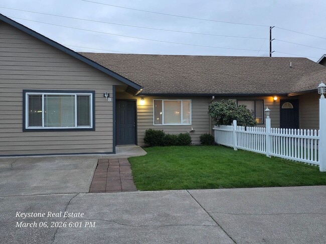 property at 1863 17th St