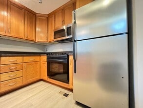 2425 Loran Ct in Virginia Beach, VA - Building Photo - Building Photo