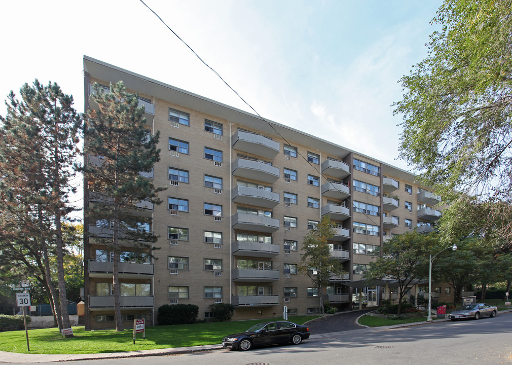 Chantecler Towers in Toronto, ON - Building Photo