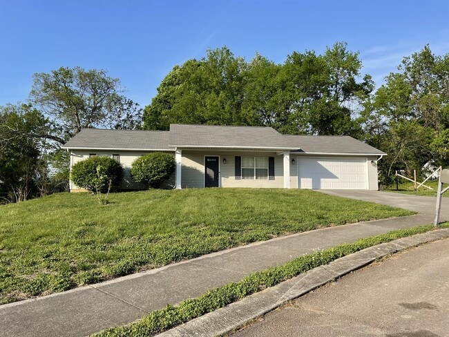 property at 512 Lejeune Dr