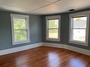 17 De Mun Pl, Unit #2 in Far Hills, NJ - Building Photo - Building Photo