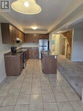 570 Linden Dr in Cambridge, ON - Building Photo - Building Photo