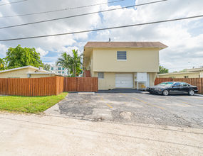 2101-2105 Miami Rd in Fort Lauderdale, FL - Building Photo - Building Photo